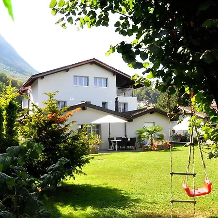 جيد بي آند بي * Le Bouveret