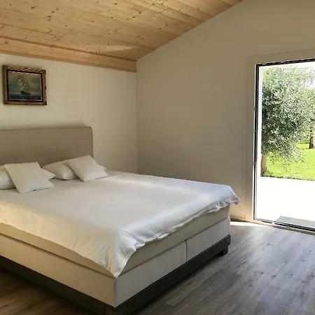 جيد بي آند بي Le Bouveret