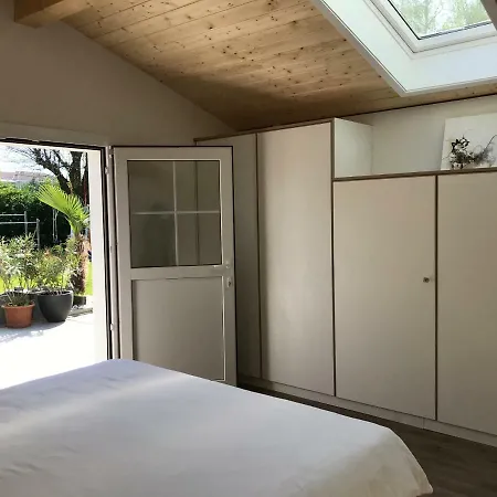 شقة جيد بي آند بي *