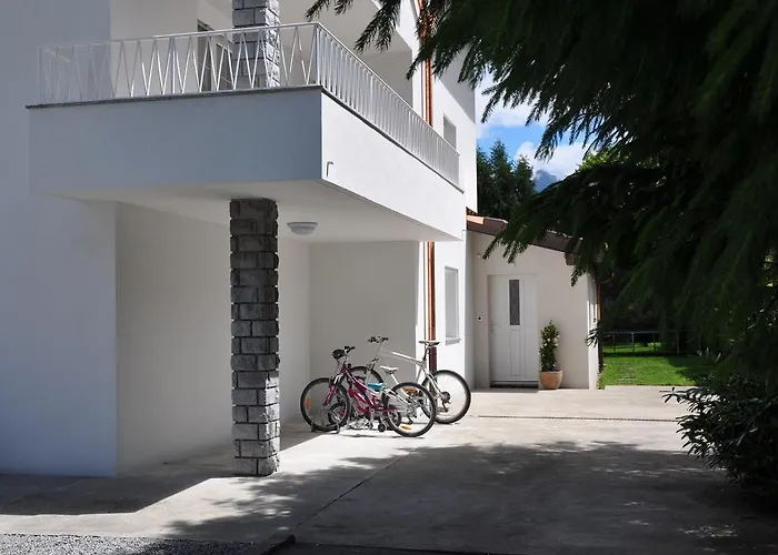 杰德住宿加早餐公寓 Le Bouveret